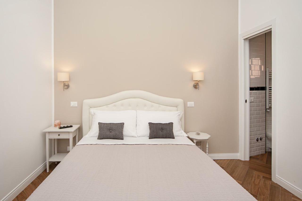 Luxury & Charme Colosseo Рим Экстерьер фото