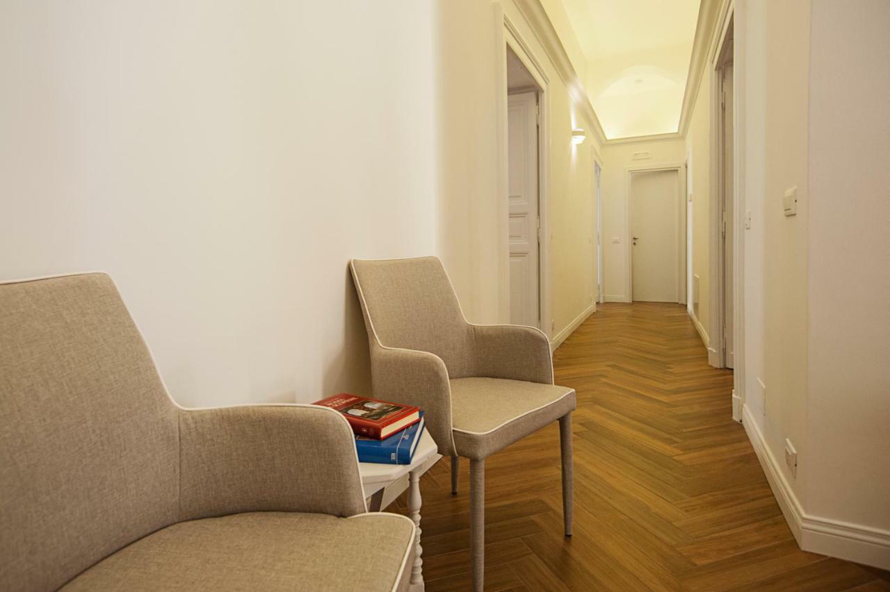 Luxury & Charme Colosseo Рим Экстерьер фото