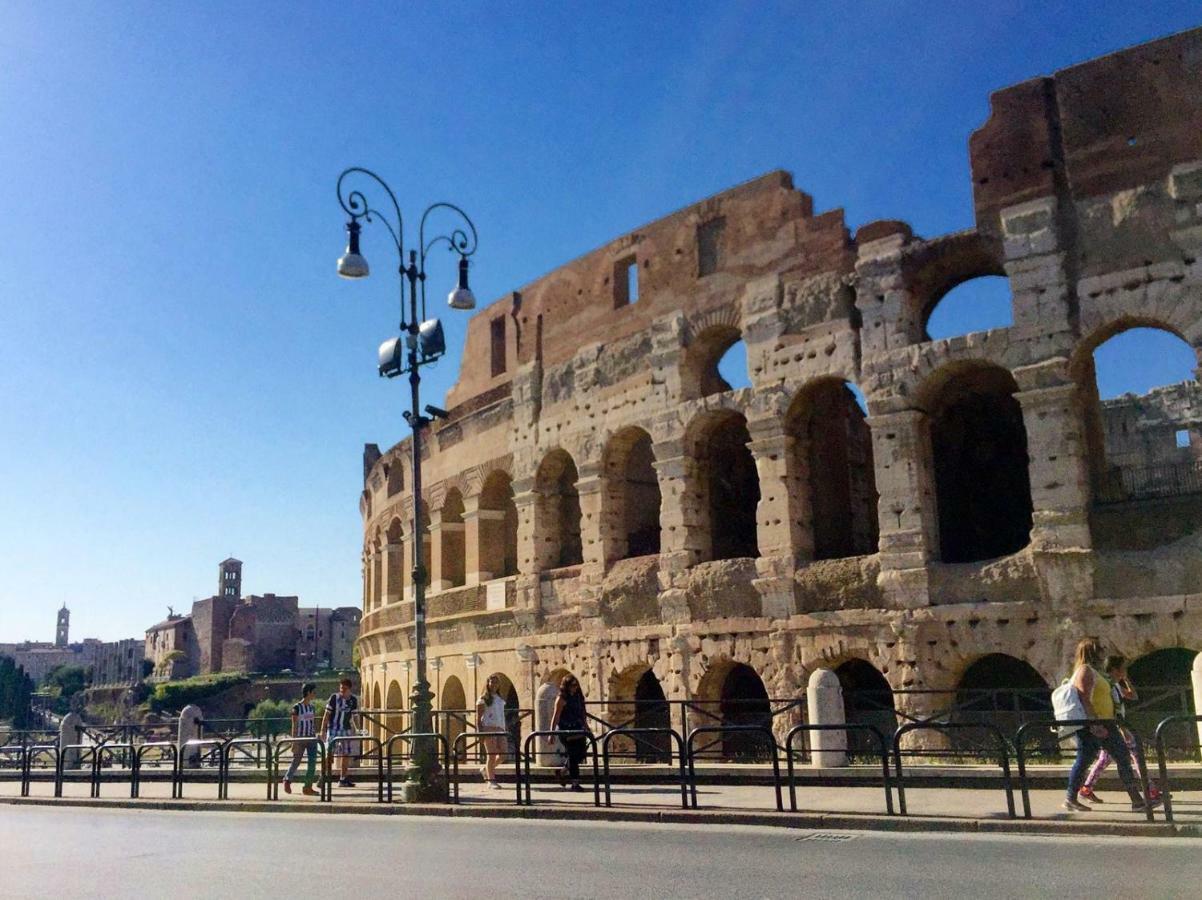 Luxury & Charme Colosseo Рим Экстерьер фото